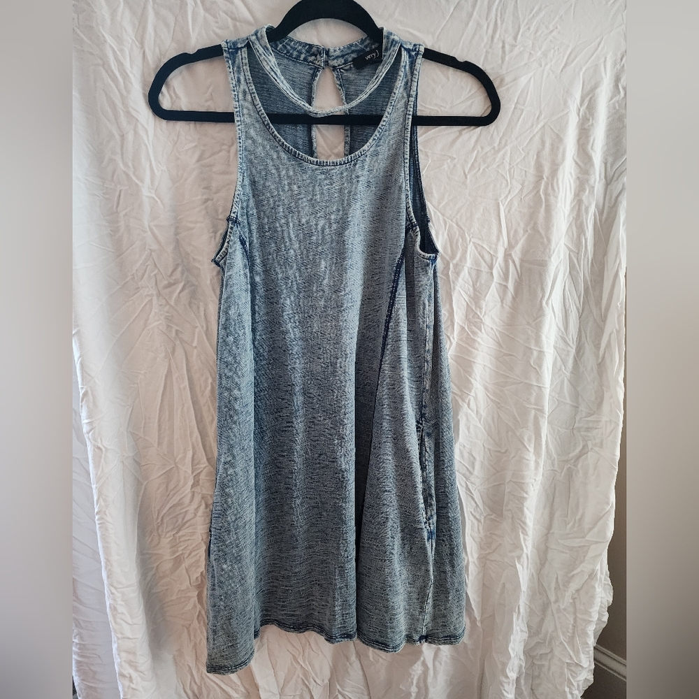 Very J medium sleeveless denim mini dress with pockets size med